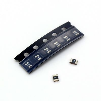 SOCAY Compact Surface Mount PPTC SCF010-24-0805RB Chất bảo hiểm có thể đặt lại